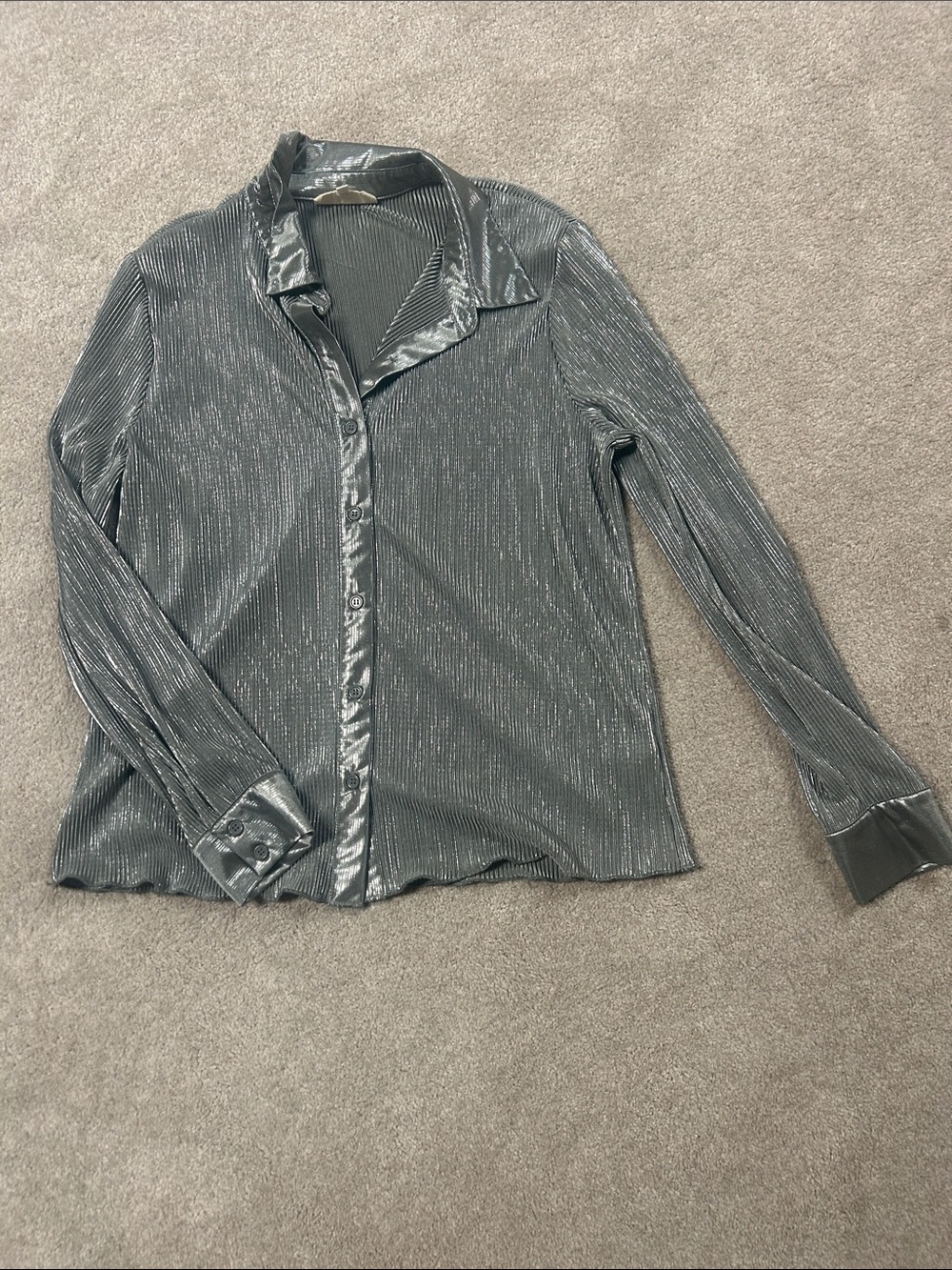MELLODAY Metallic Silver-Gray Pleated Button-Up Blouse
